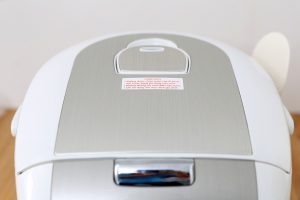 noi-com-dien-toshiba-rc-18nmfvn-wt-org-10-org